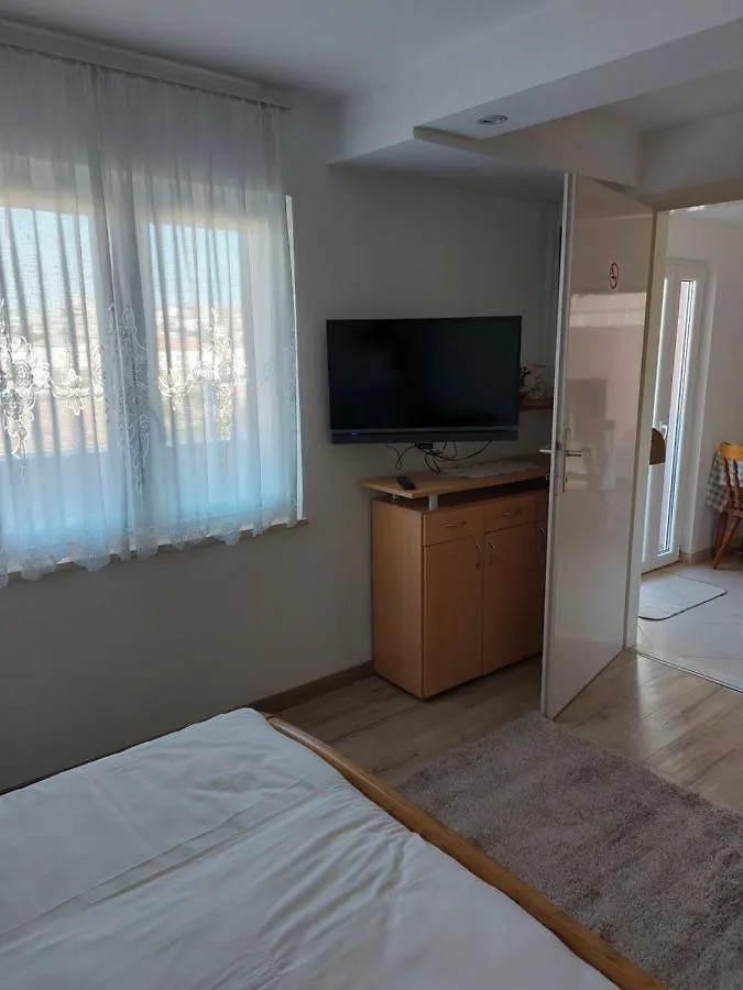 아파트 Apartman Marko 말리로시니